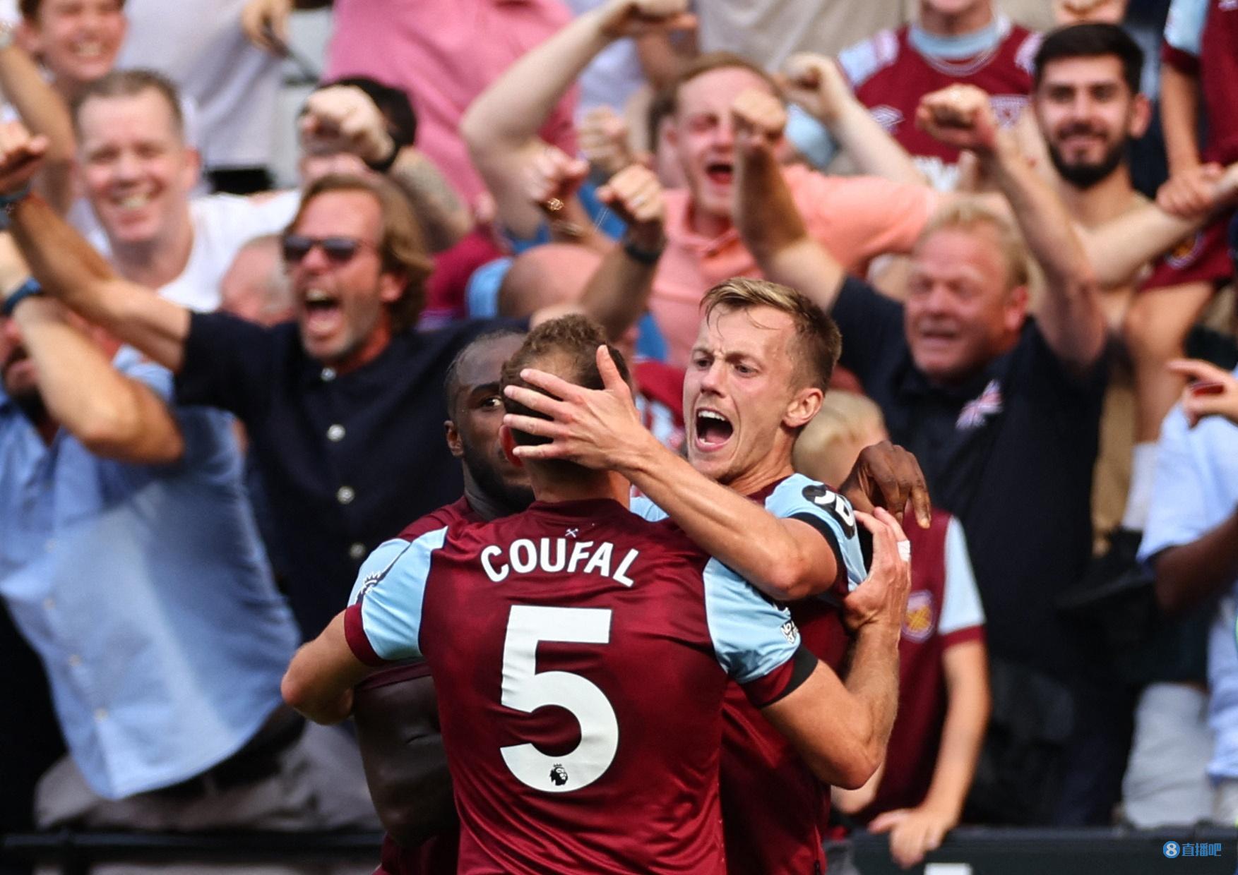 休闲时光，马斯切拉诺与布斯克茨现场观战F1迈阿密大奖赛.